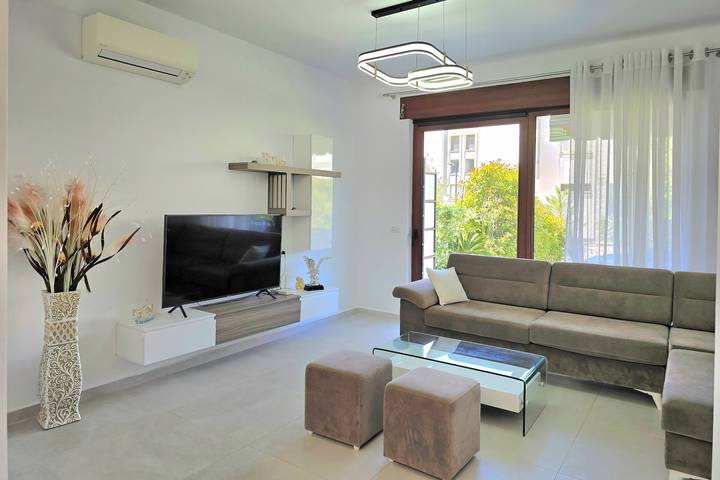 Villa für 7 Personen, mit Pool und Balkon, kinderfreundlich in Albanien - 4