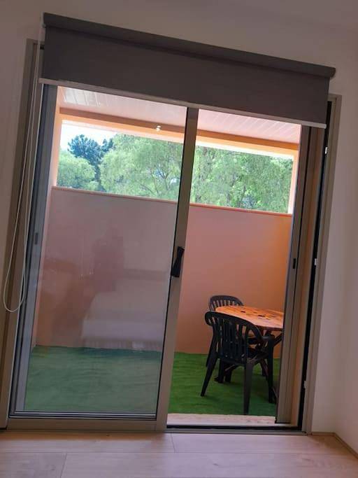 Appartement entier, One-Bedroom Apartment in Côte Vermeille, Saint-André