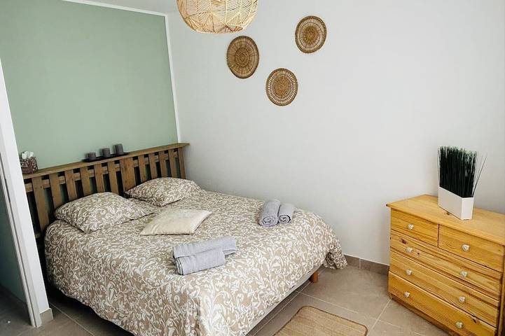 Location de vacances pour 6 personnes, avec Terrasse à Saint-Michel-d'Euzet - 2