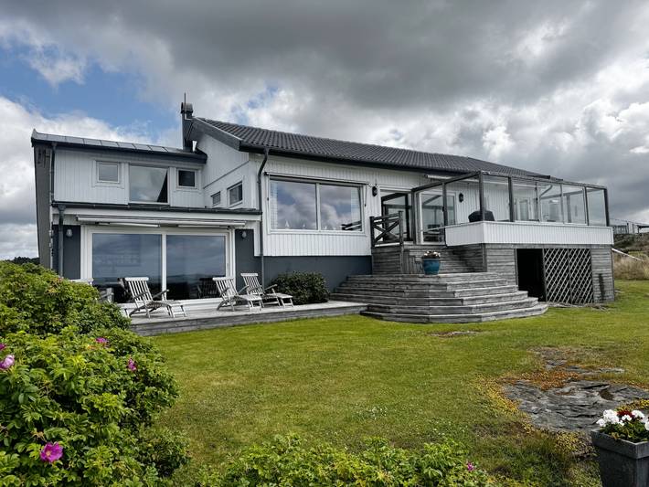 Hus för 10 Personer, med trädgård samt bubbelpool och terass och bastu i Kungsbacka