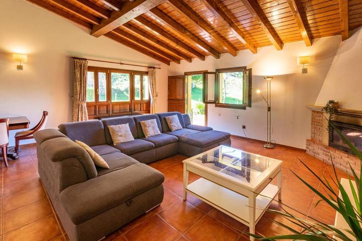 Casa rural para 9 personas, con Balcón y Terraza además de Jardín y Vistas en Llanes - 2
