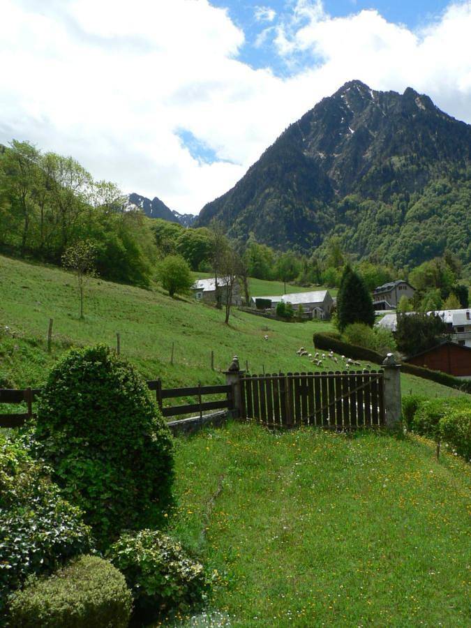 Double Room with Private Bathroom in Cauterets, Parc national des Pyrénées