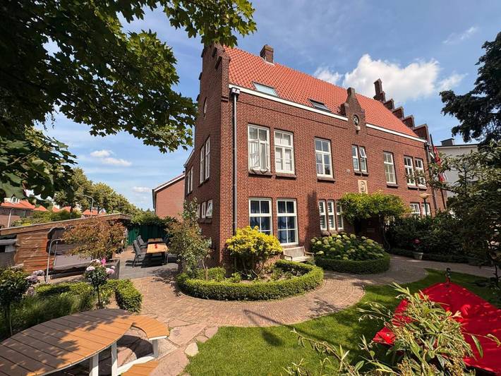 Pension voor 2 personen, met Terras en Tuin in Dordrecht