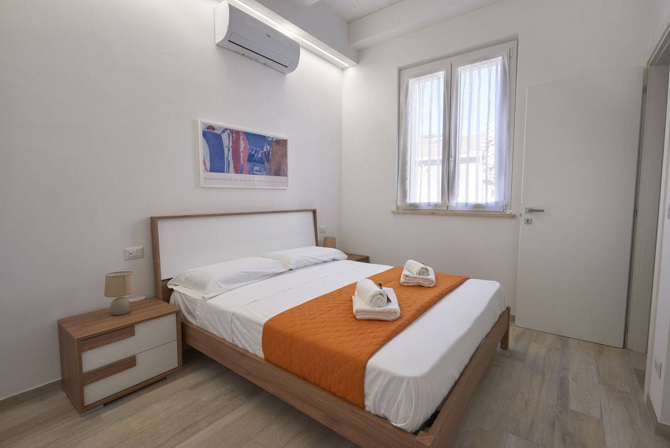 Ganze Wohnung, Spacious and Modern One-Bedroom Apartment with A/C and Wifi in Civitanova Marche, Adriaküste Marken