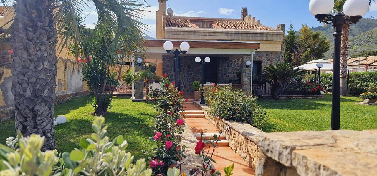 Villa Santina - Cefalù in Mazzaforno, Cefalù (Comune)
