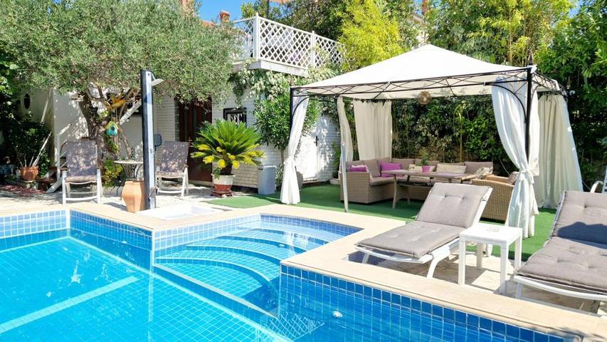 Alojamiento y desayuno para 2 personas, con jardín y piscina, Se admiten mascotas - 1