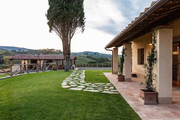 Villa for 10 People in San Gimignano, Siena Province, Photo 2