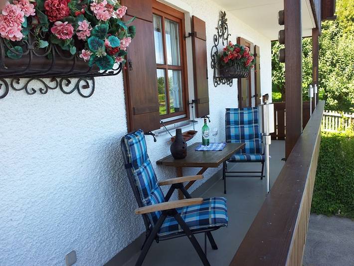 Ganze Ferienwohnung, Ferienwohnung Panoramablick - Ferienwohnung mit Balkon und Panoramablick in Gstadt am Chiemsee, Chiemsee