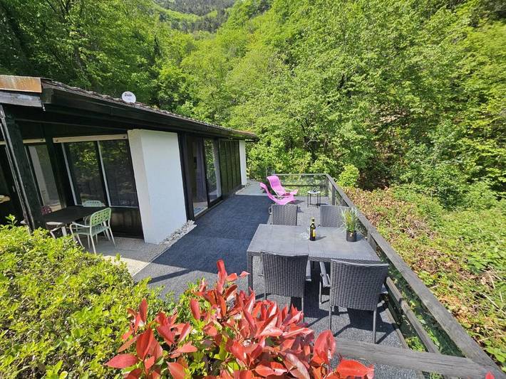 Ferienhaus für 6 Personen, mit Ausblick und Pool sowie Garten, mit Haustier in Tignale