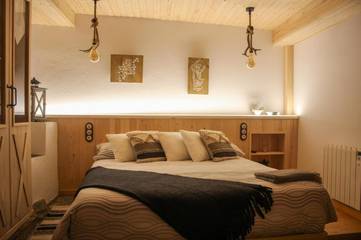 Gîte pour 4 personnes, avec vue et balcon à Rialp