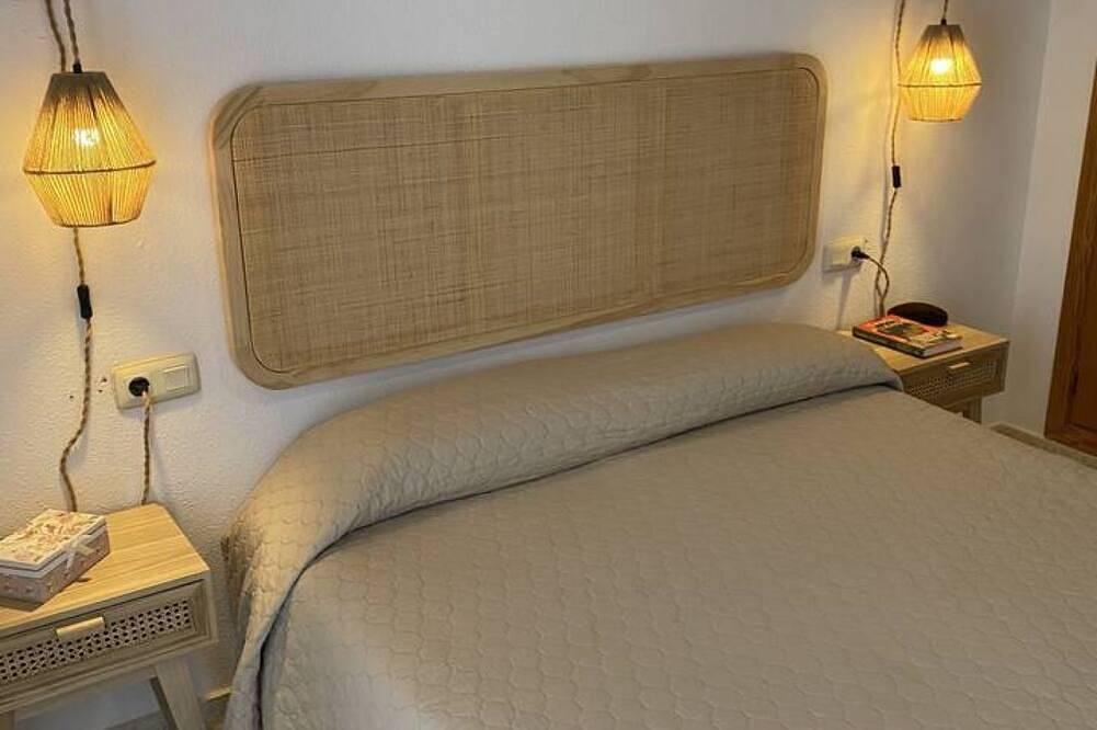 Apartamento entero, Port Saplaya terraza con vistas al Mar. in Port Saplaya, Costa de Valencia