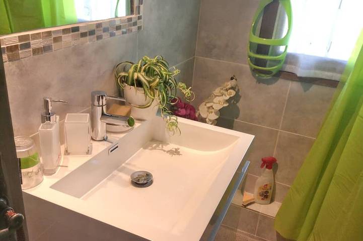 Location de vacances pour 4 personnes, avec terrasse et jardin, animaux acceptés à Vachères - 2