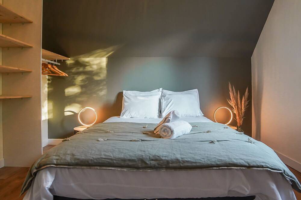Apartamento entero, Vienne's Splendor Charming T5 by the River - Near Limoges Chu in Isle (Limoges), Región de Limoges