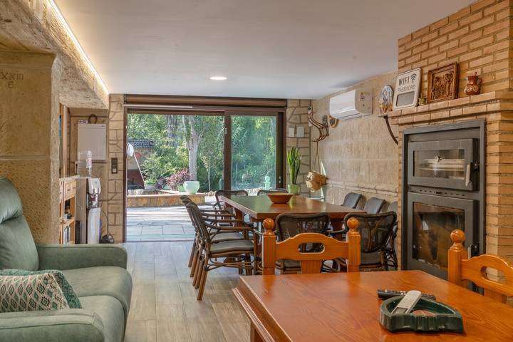 Villa Rural & Spa Lola del Río con vistas a la montaña, Wi-Fi y aire acondicionado in El Tranco, Hornos 