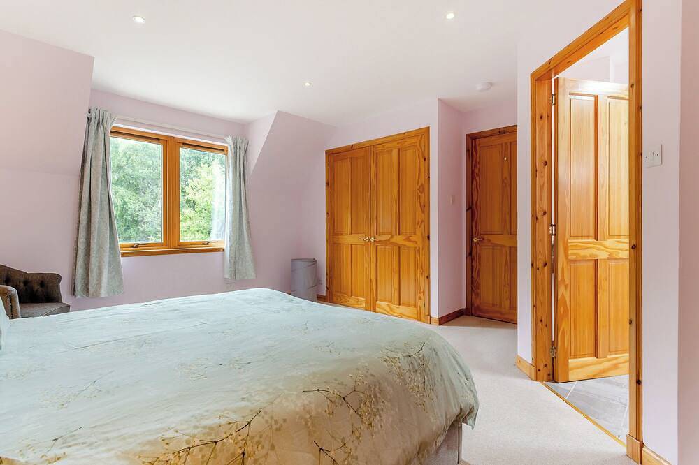 5 Schlafzimmer Unterkunft in Evanton, near Dingwall in Highlands