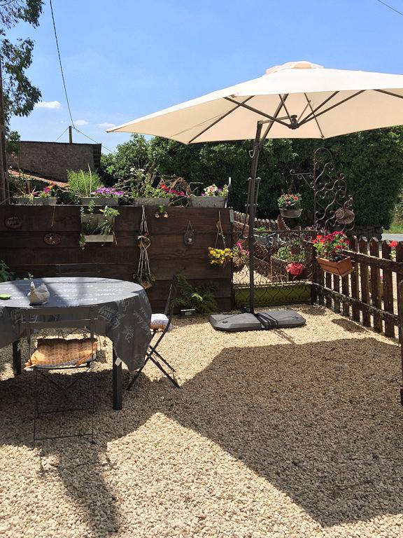 Gîte insolite les Rainettes "chez Mémé" à 5 mn du Puy du Fou in Sèvremont, Fontenay-le-Comte