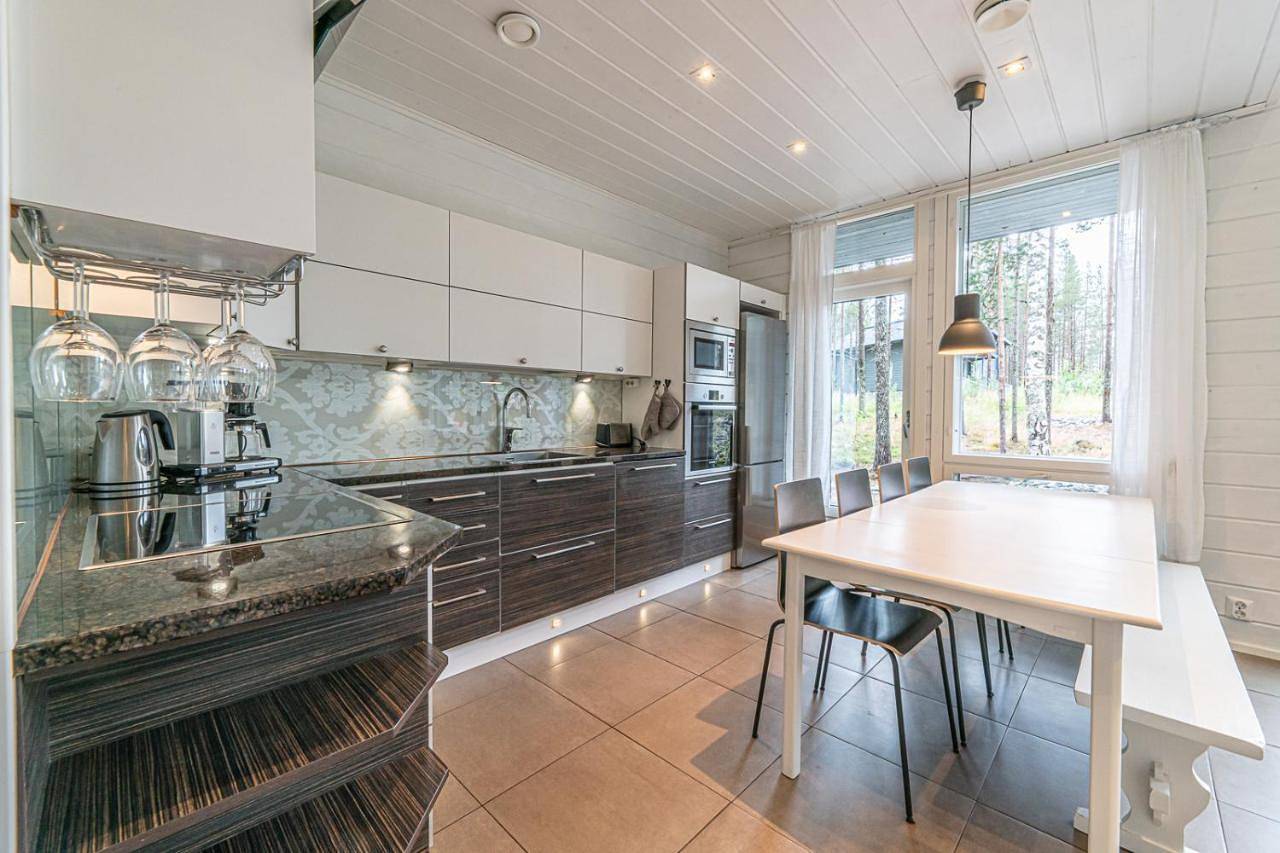 Hel lägenhet, Karhupiha in Levi