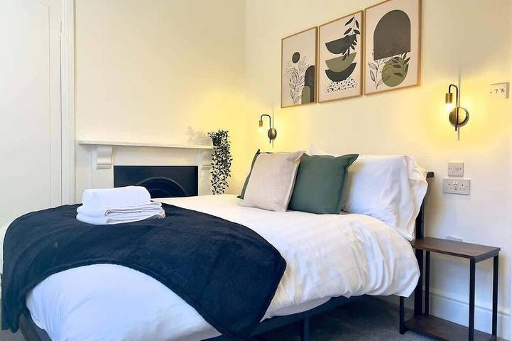 Ganze Wohnung, Apartment No.3 @Worcester House & Free Parking in Worcester, Worcestershire