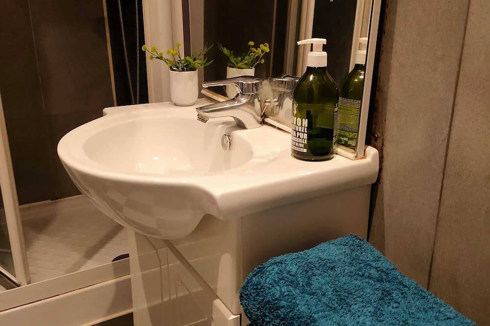 Apartamento entero, Homerez - Apartamento en Clichy, 35 m². in Clichy, Altos del Sena