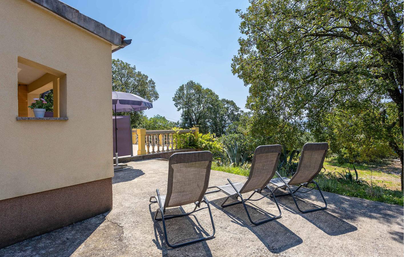 Ganze Ferienwohnung, Ferienwohnung für 3 Personen mit Terrasse in Vrh Martinscice, Primorje-Gorski Kotar
