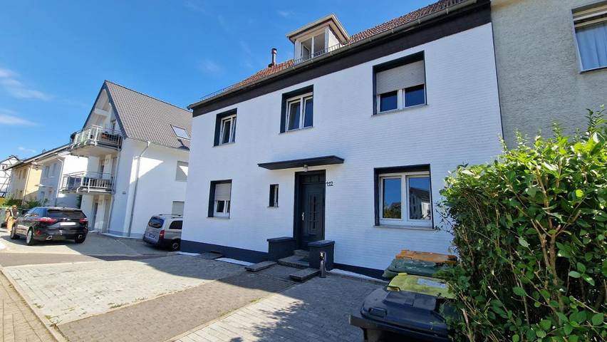 Gîte pour 9 personnes, avec jardin et vue à Overath