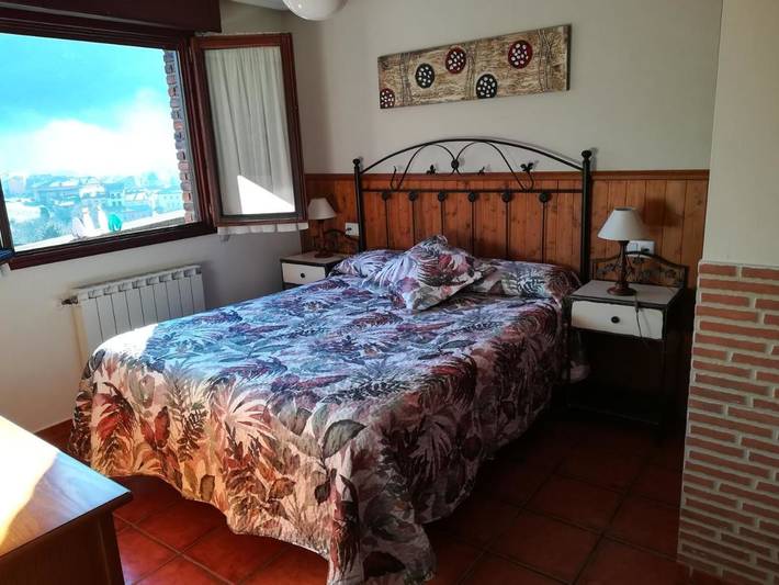 Gîte pour 2 personnes, avec Balcon et Terrasse ainsi que Jardin et Vue dans Arenas de Cabrales - 4