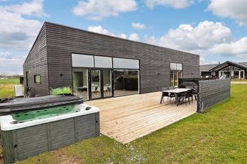 Ferieudlejning til 12 Personer i Saksild Strand, Saksild, Billede 1