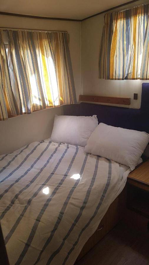 Bateau pour 4 personnes, avec terrasse et vue, animaux acceptés en Bourgogne-Franche-Comté - 4