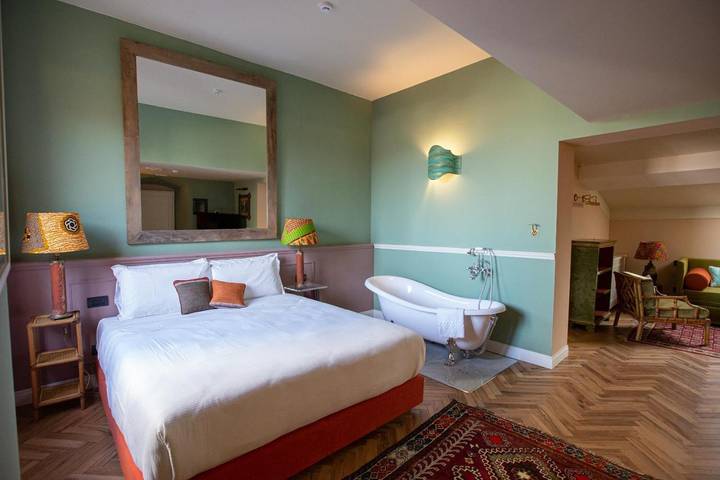 Alojamiento y desayuno para 2 personas, con vistas y terraza en Florencia