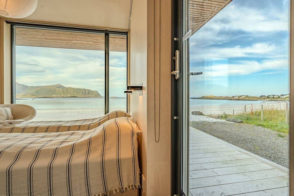 Exclusive Beach House Ramberg – Your Private Oasis in Flakstad