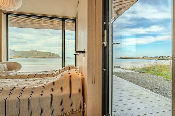 Exclusive Beach House Ramberg – Your Private Oasis in Flakstad