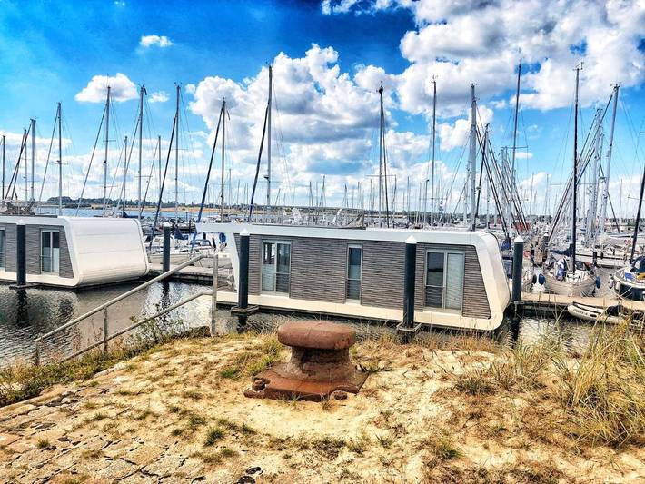 Boot für 4 Personen, mit Balkon und Terrasse sowie Seeblick und Ausblick in Großenbrode