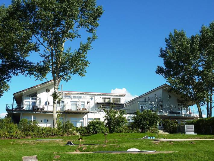 Ferienwohnung für 4 Personen, mit Seeblick und Terrasse sowie Sauna, mit Haustier in Mirow - 2