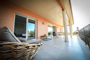 Gîte pour 5 personnes, avec balcon, animaux acceptés dans Plage de Tenutella