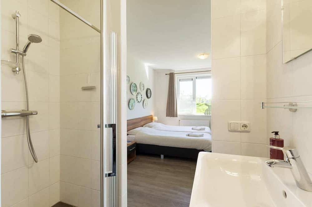 Luxe villa met zes badkamers, gelegen in een natuurgebied in Nationaal Park Weerribben-Wieden