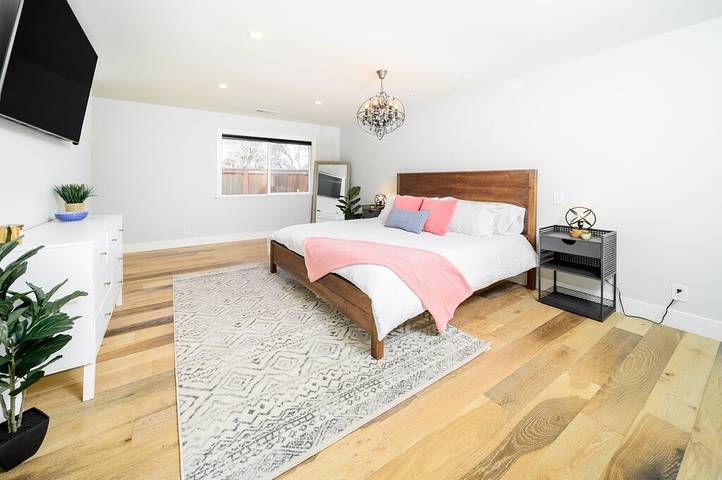 Ferienhaus für 6 Personen, mit Garten und Pool sowie Balkon - 1