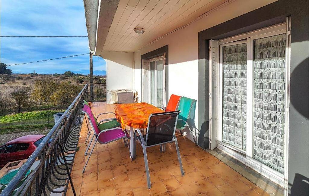 Appartement entier, Three-Bedroom Apartment in Nissan-lez-Enserune, Côte méditerranéenne (France)