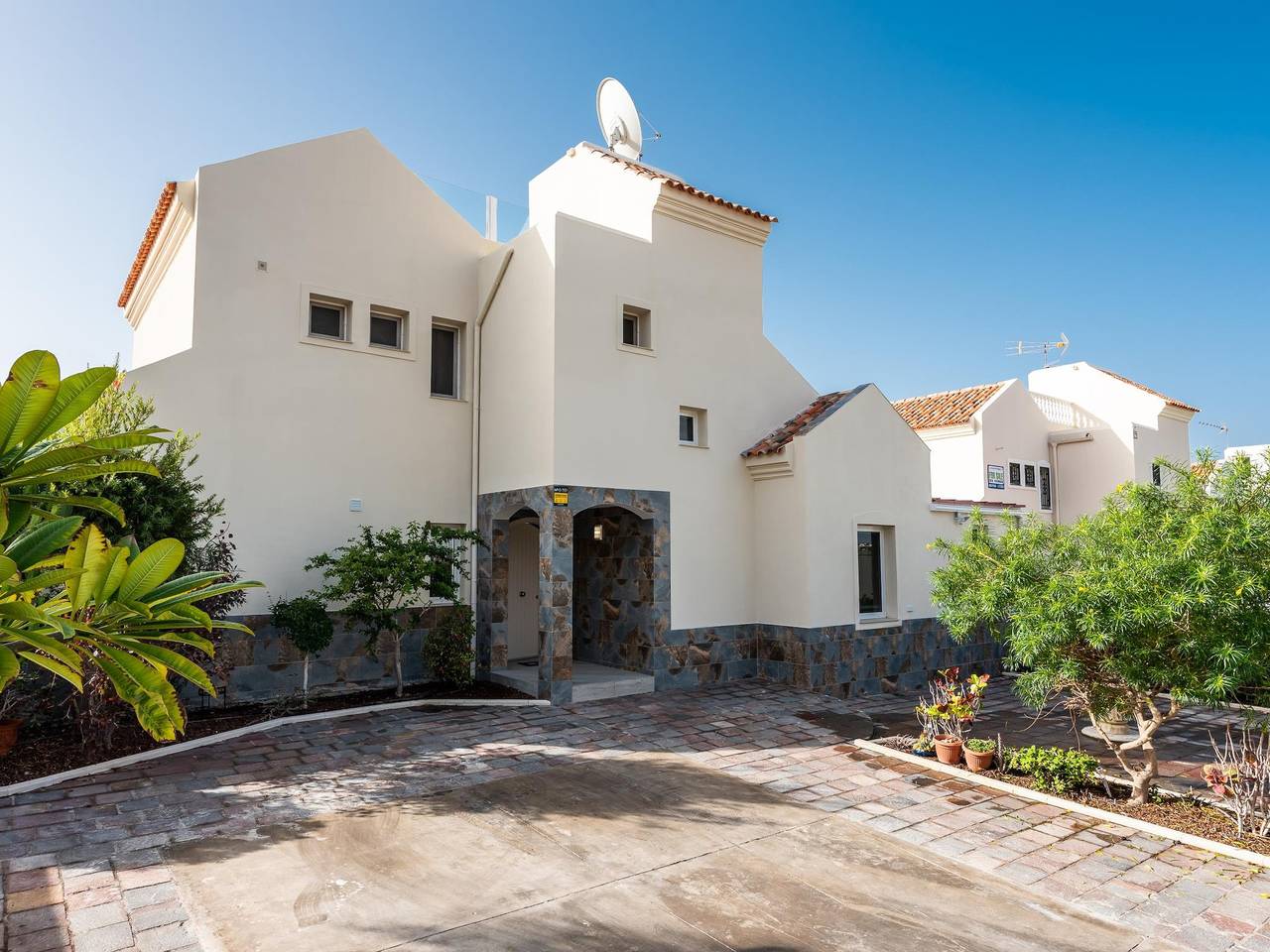 Schöne Villa Madroñal Beheizter Pool! in Adeje, Teneriffa Süd