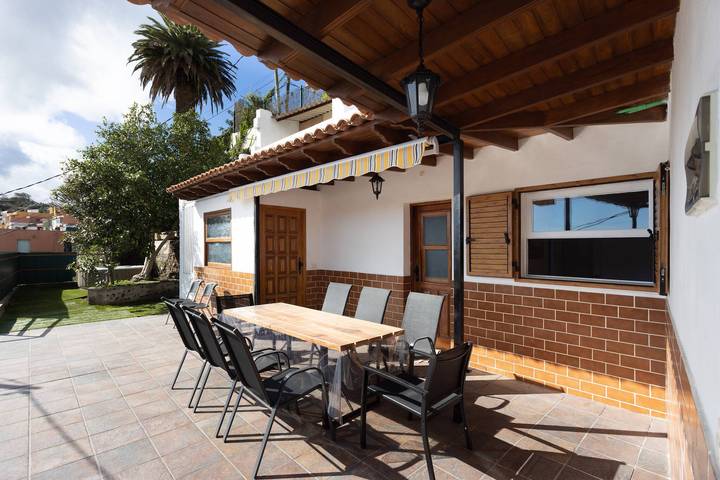 Chalet para 10 personas, con jardín y jacuzzi en San Cristóbal de La Laguna