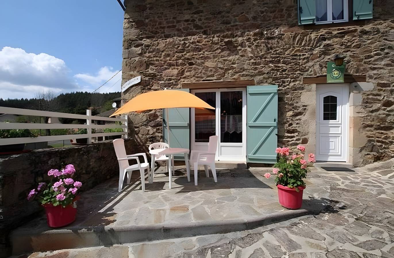 Schönes Ferienhaus im Herzen der Auvergne in Regionaler Naturpark Livradois-Forez