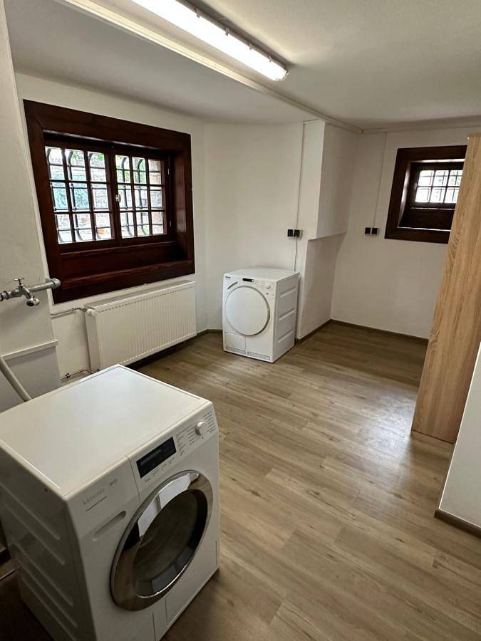 Ganze Wohnung, Gentilburg und Gärtnerhaus Aschaffenburg in Aschaffenburg, Mainviereck