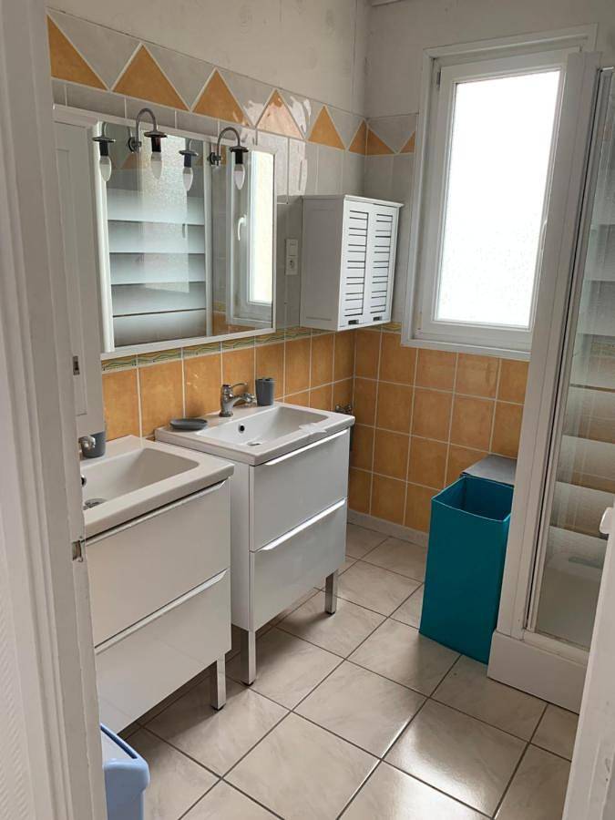 Gîte pour 8 personnes, avec balcon à Colombelles - 2