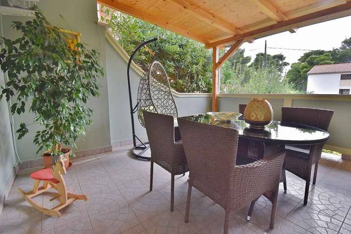 Ferienwohnung für 4 Personen in Banjol - 2