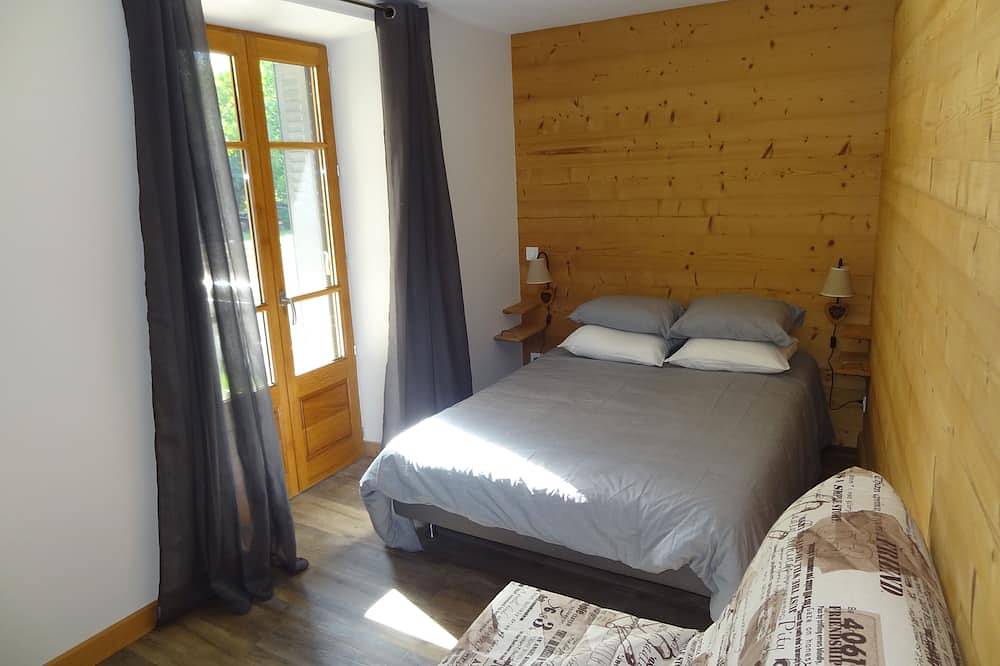 Appartement entier, Stay in the Pays de Savoie - Le Banc Fleury - Lake Annecy and mountain areas in Faverges, Parc naturel régional du Massif des Bauges