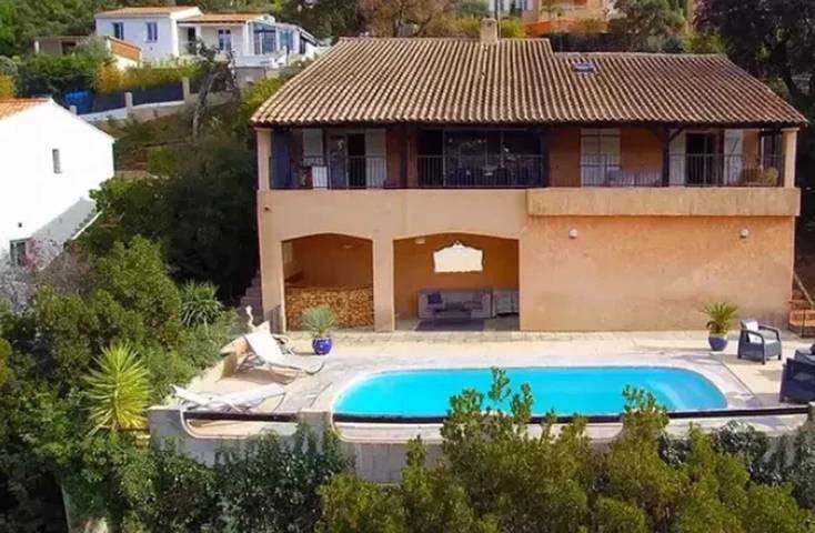 Location de vacances pour 6 personnes, avec terrasse et piscine dans Golf de Valcros - 2
