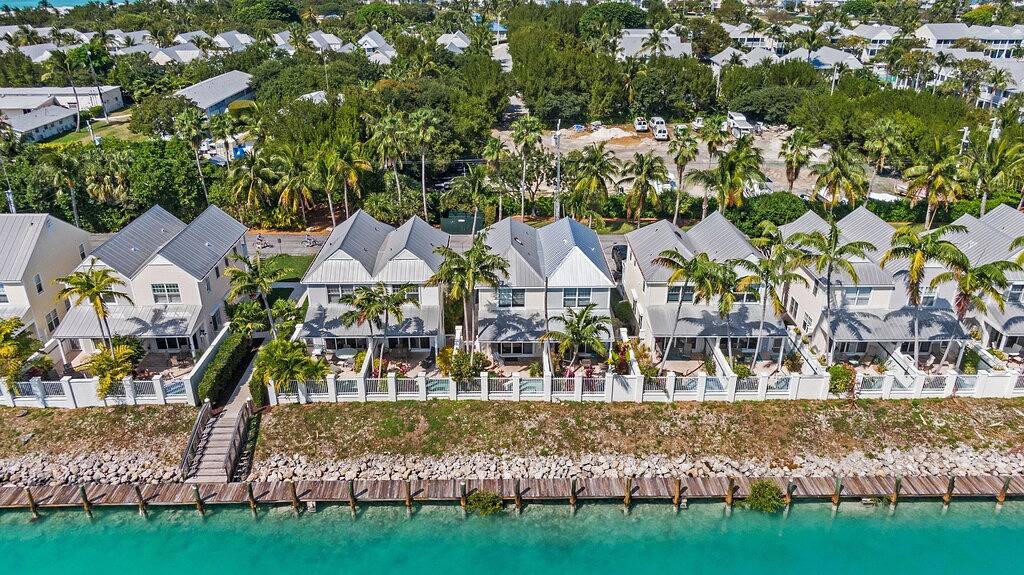 ★Remodeled tropical delight townhome★private plunge pool close to fun activities in Duck Key, Monroe County