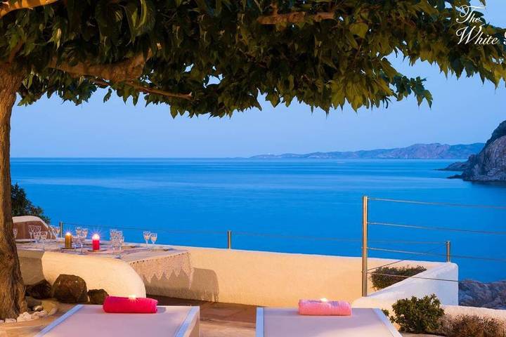 Location de vacances pour 9 personnes, avec piscine ainsi que vue et jardin à Colera - 2