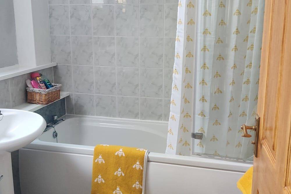 The Granary a gorgeous 3 bedroom cottage, situated at the foot of the Tinto Hill in Süd Lanarkshire