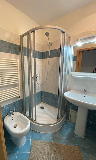 Apartamento vacacional entero, 1 Bed Flat - Sleeps 2 - Pets - Smoking on terrace in Praga, Región de Bohemia Central