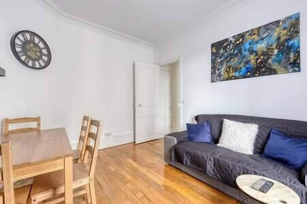 Entire apartment, Promo Jo -face Hôpital Paul Brousse + Métro à 5min in Villejuif, Val-de-Marne